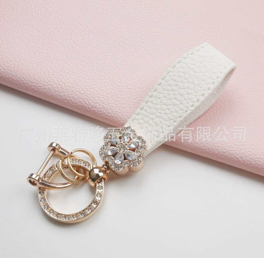 BYD ATTO 1 Decorative Loop Key Ring – detail view